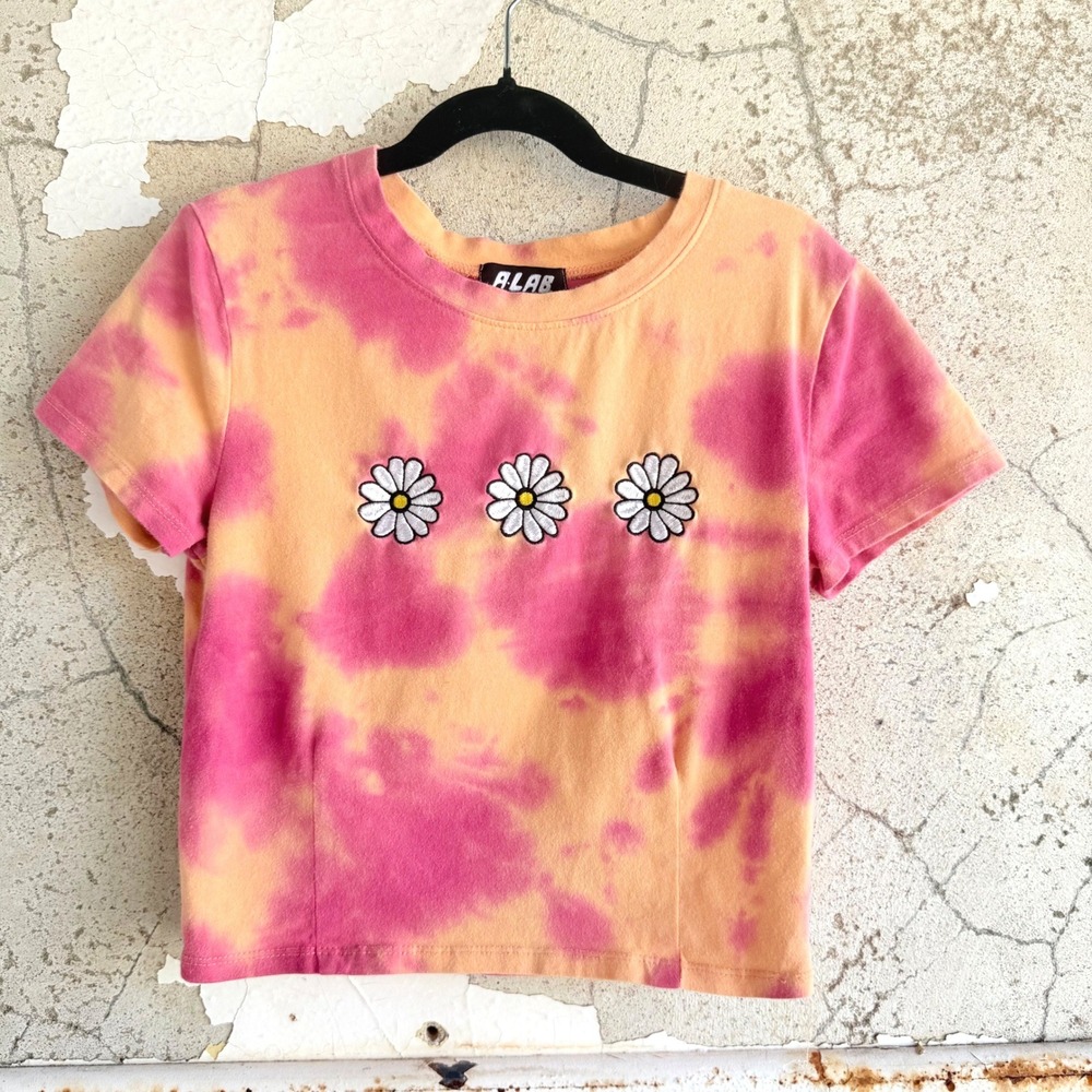 Y2K Baby Tee Daisy Tie Dye Crop‎ Top Embroidered Flower A LAB Shirt Womens S